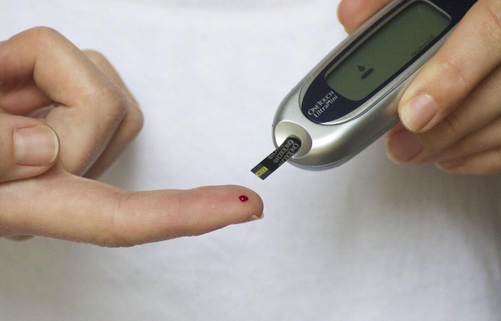Use of glucometer at home to monitor blood glucose during ramadan.